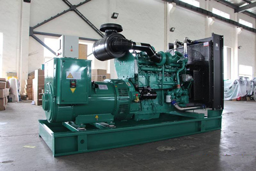 南宁320kw康明斯柴油发电车出租_COPY_COPY